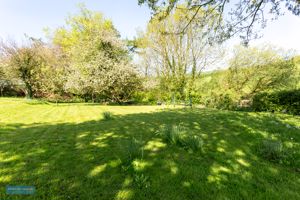 Phoenix House - Garden- click for photo gallery